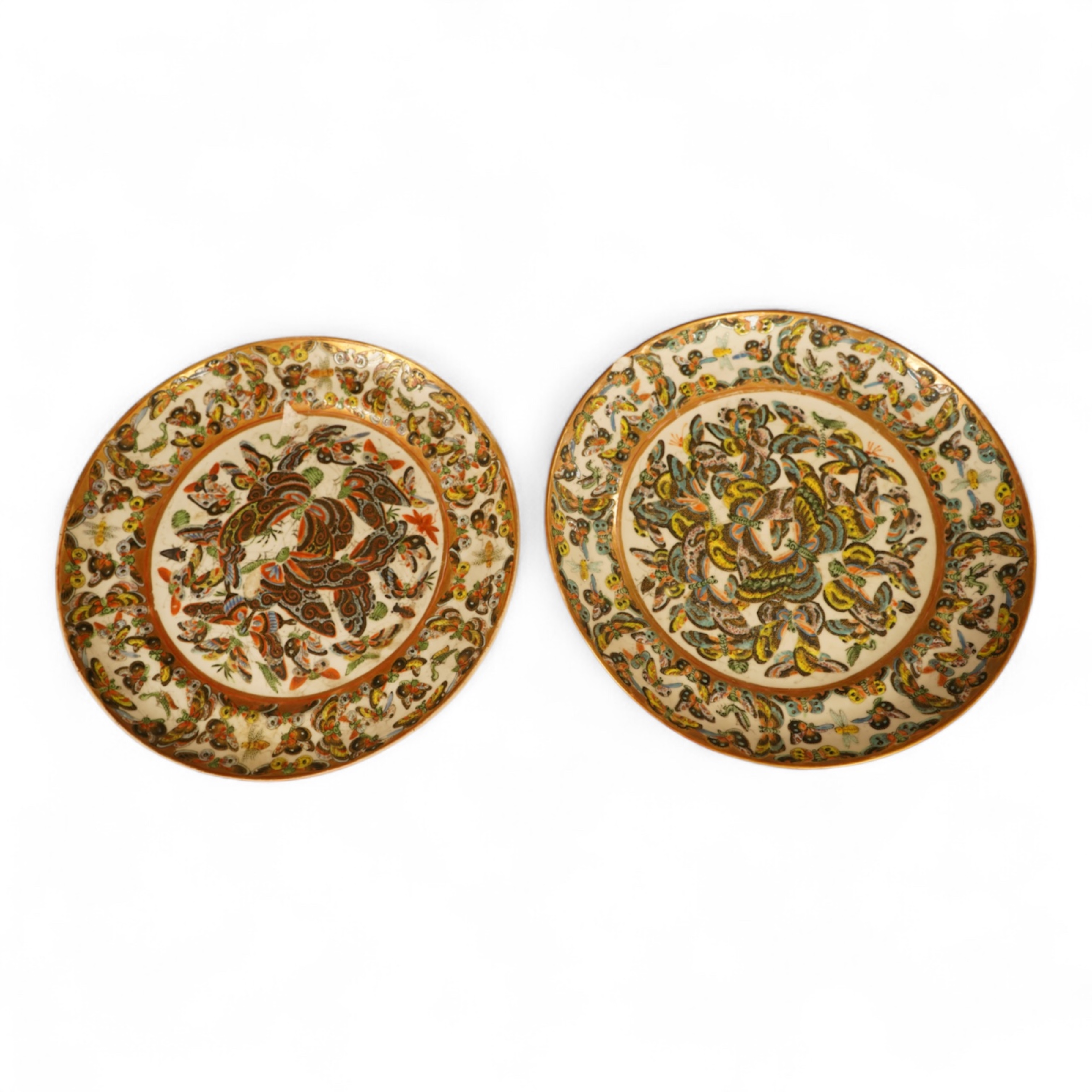 A pair of 19th century Chinese famille rose 'butterfly' plates, 21.5cm